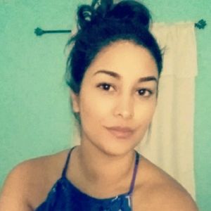 Meet your Posher, Yilly